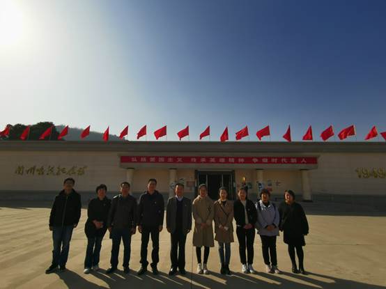 说明: C:\Users\acer\AppData\Local\Temp\WeChat Files\2fb1151cf20bc49de3610d75cc5b7bc.jpg